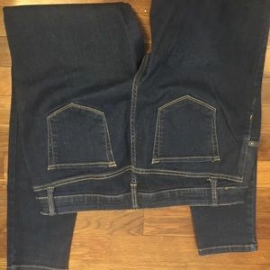 Maternity skinny jean